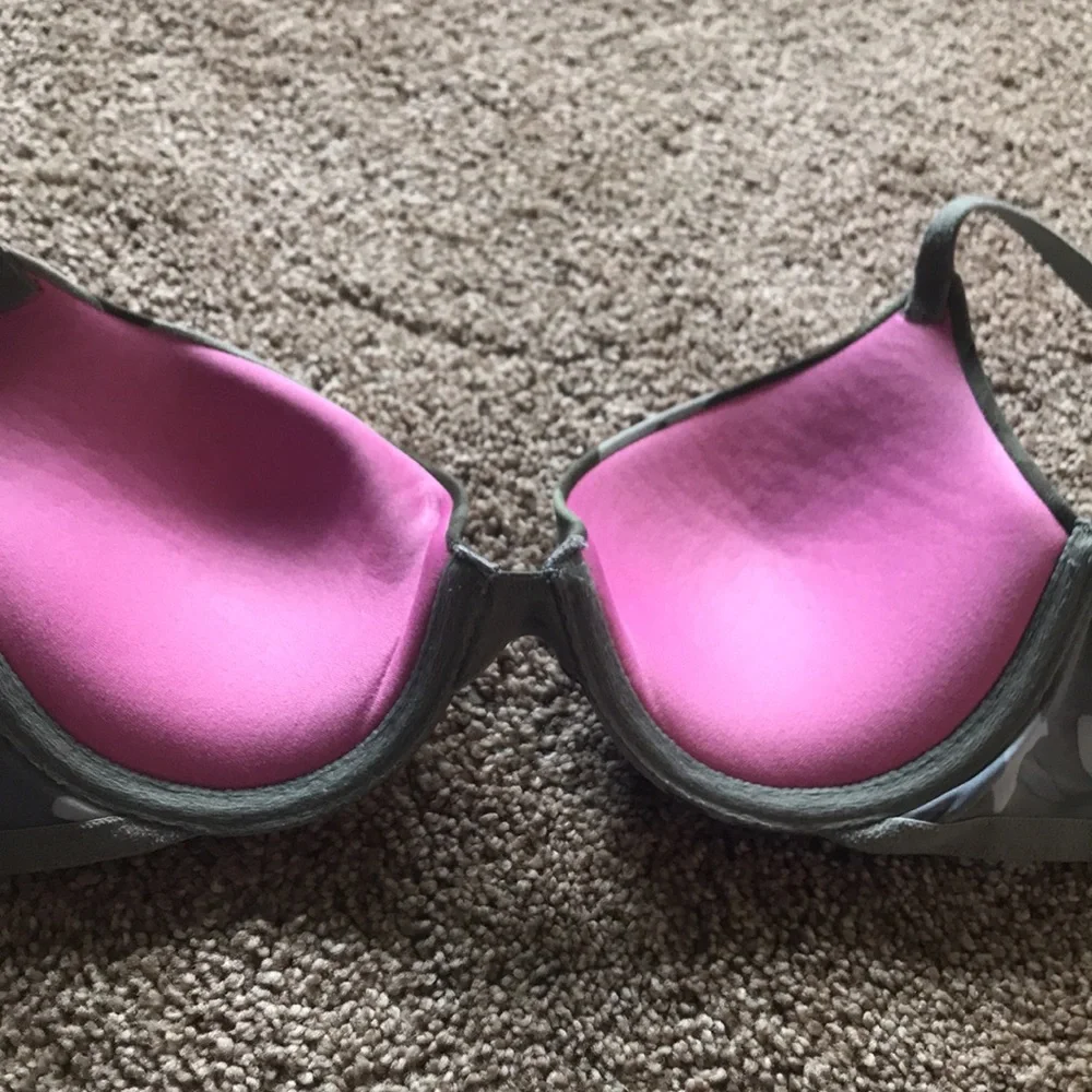 Pink bra - Picture 4 of 5